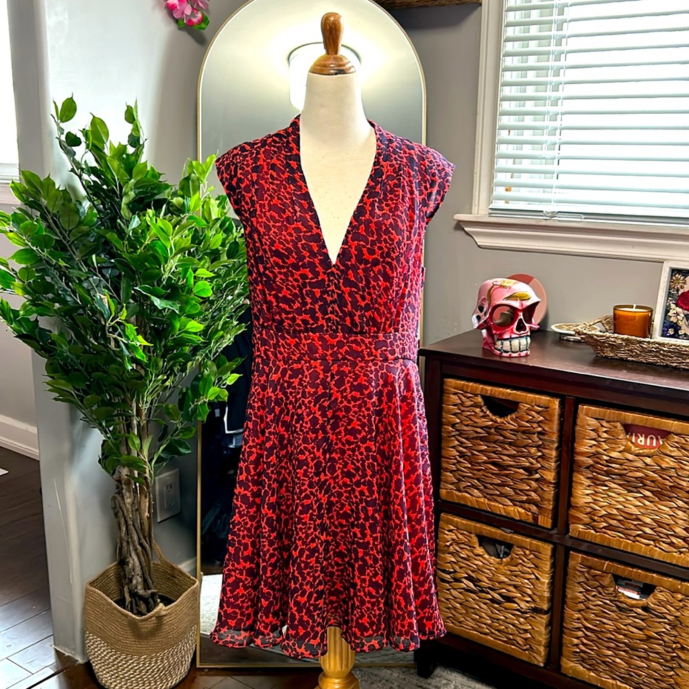 ✨ French Connection Dark Orange & Black Print Sleeveless Dress ✨